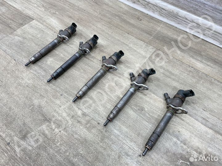 Форсунка топливная Volvo XC60 XC90 XC70 S80 S60