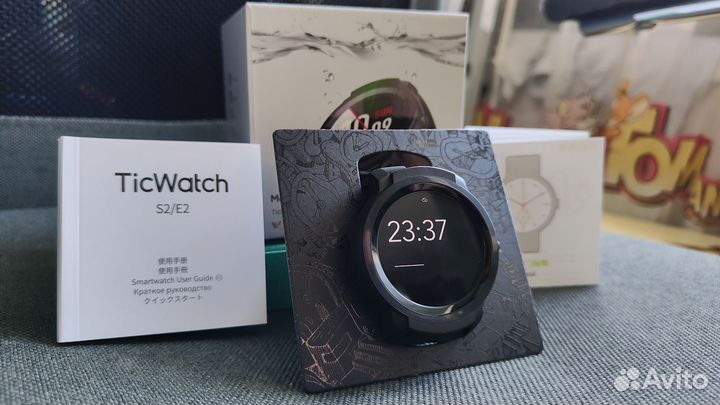 Смарт-часы Mobvoi Ticwatch E2