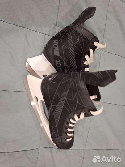 Коньки хоккейные