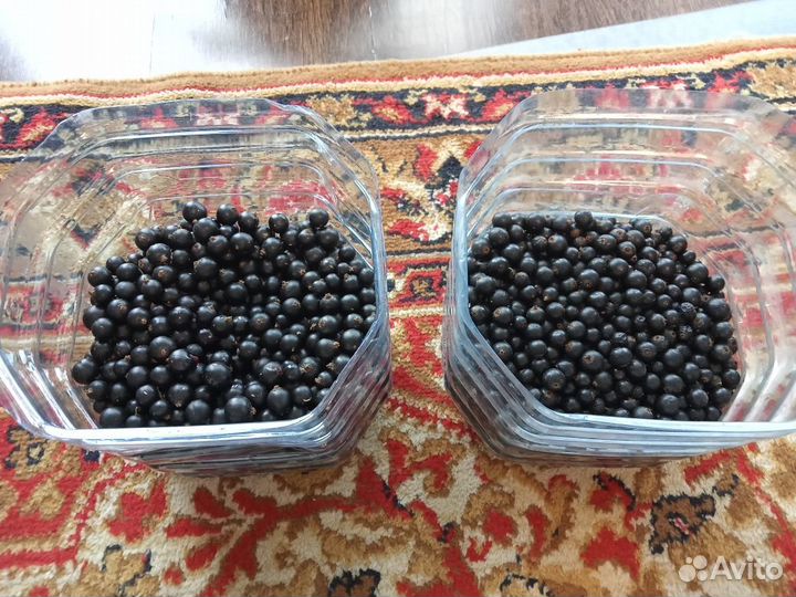 Яблоки крыжовник