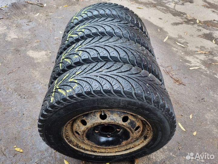 Sava Eskimo Stud 185/70 R14 88T