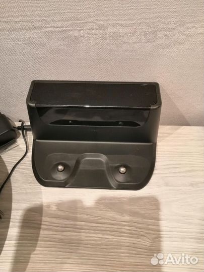 Продаю робот-пылесос