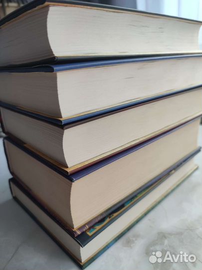 Серия книг Криса Колфера 