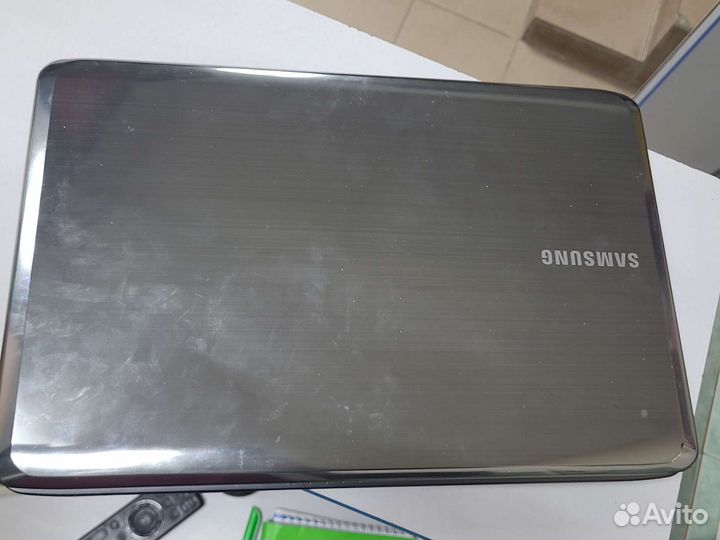 По запчастям ноутбук Samsung R525 не вкл