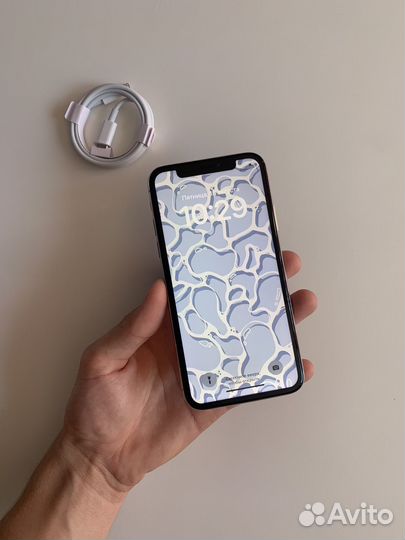iPhone 10 64gb отличный(акб-100)