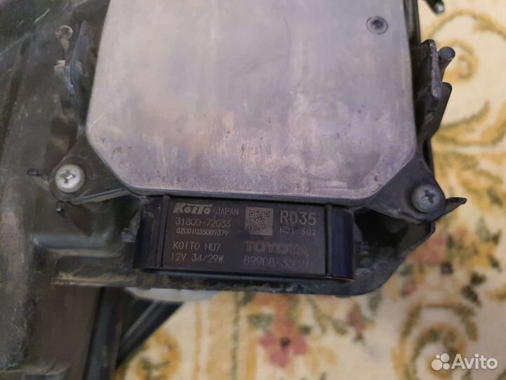 Фара передняя правая Toyota Camry 70