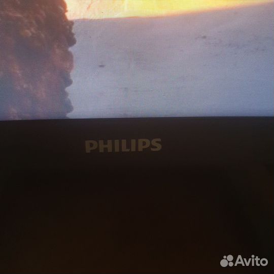 Монитор philips 32 диагональ,под восстановление