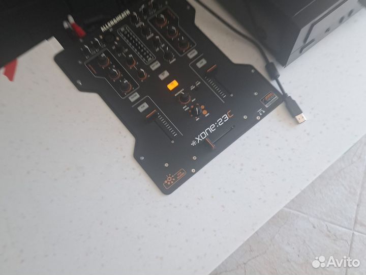 Микшерный пульт Allen and Heath Xone23C