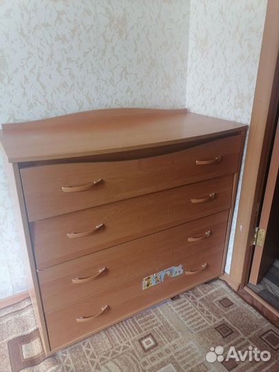 Трюмо с зеркалом