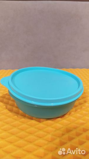 Контейнер тапервер 300мл новый