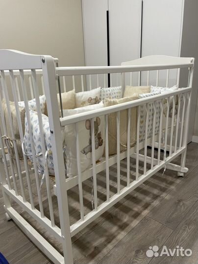 Детская кроватка
