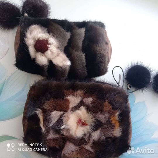 Норковые брелки и косметички