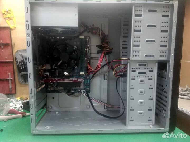 E3-1230V2 озу 8Gb SSD 256Gb дискретное видео