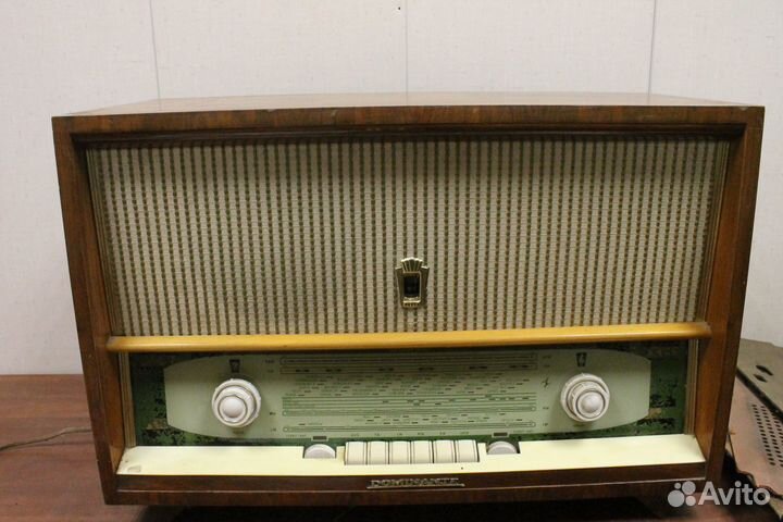 Ламповый приёмник Dominante AM/FM 84