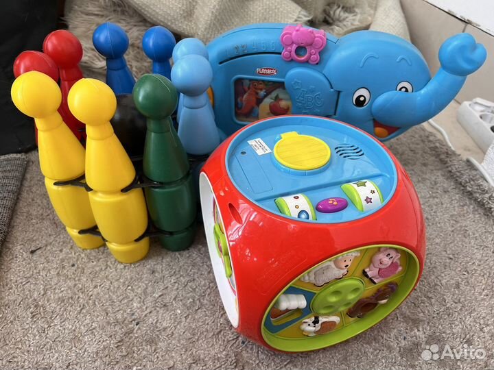 Развивающие игрушки для малышей пакетом Fisher