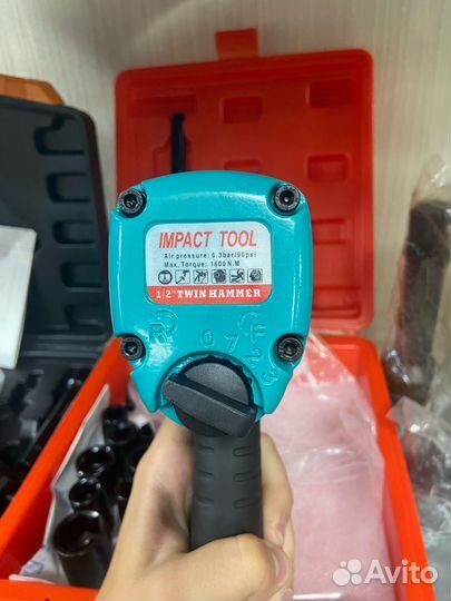 Пневмогайковерт