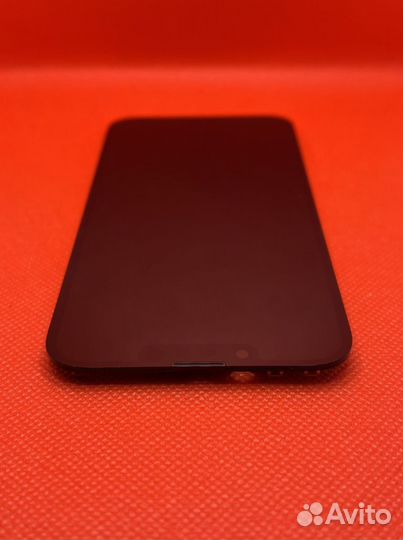 Дисплей на iPhone 13
