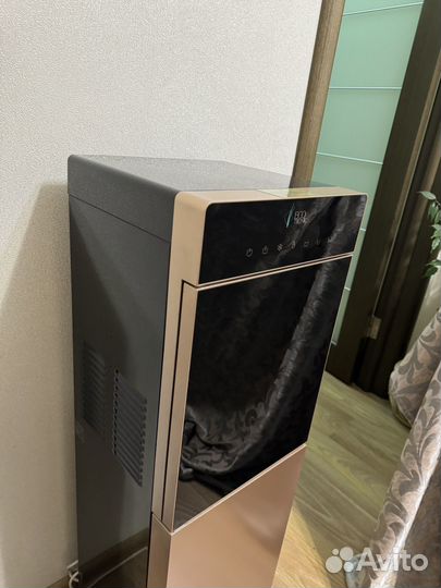 Кулер для воды