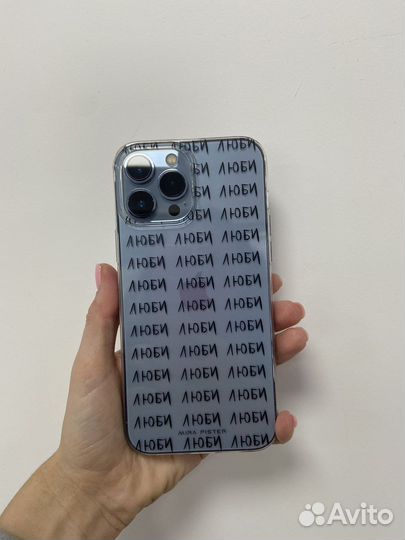 Чехол на iPhone