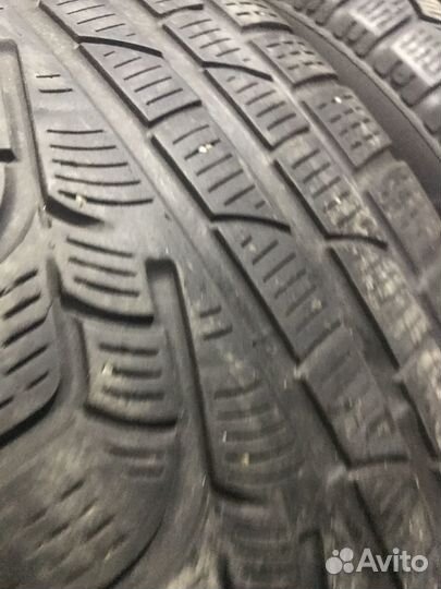 Pirelli Winter Sottozero 210 225/60 R17 99H