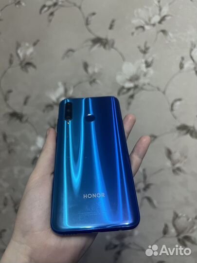HONOR 20e, 4/64 ГБ