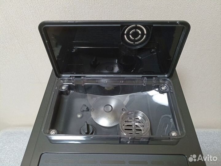 Новая кофемашина Polaris Pacm 2050SW