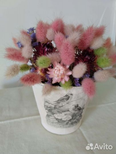 Композиция из сухоцветов