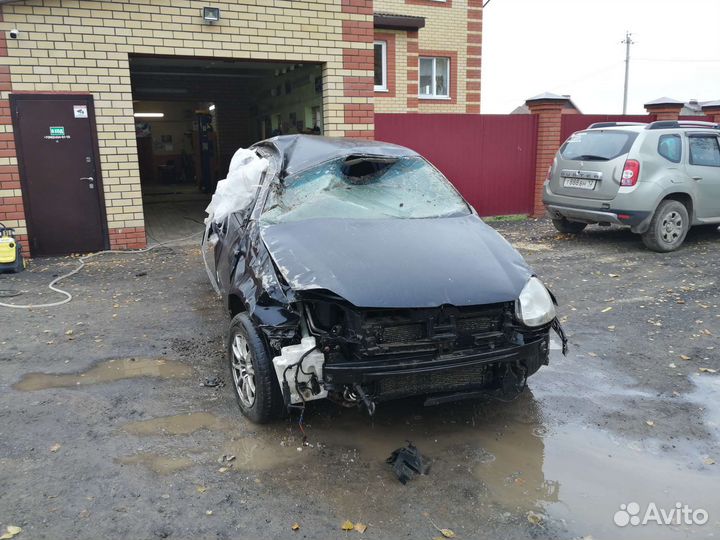 Volkswagen Jetta 5 2010 по частям