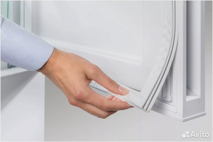 Уплотнитель холодильника Indesit Stinol Ariston др