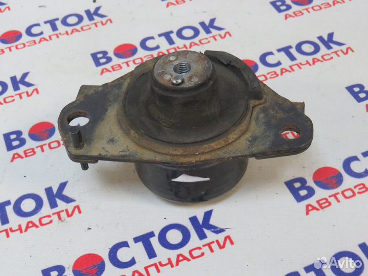 Подушка двигателя Право toyota prius NHW11, NHW10