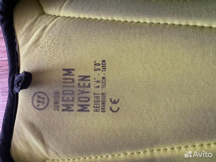 Продам хоккейную экипировку