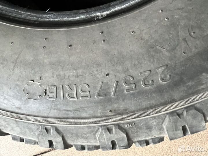 Шина на УАЗ r16