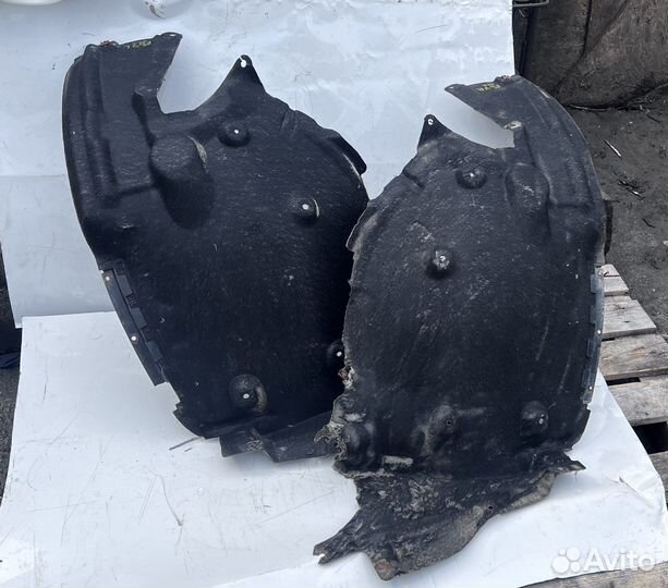 Локер передний левый правый BMW F07 задняя часть