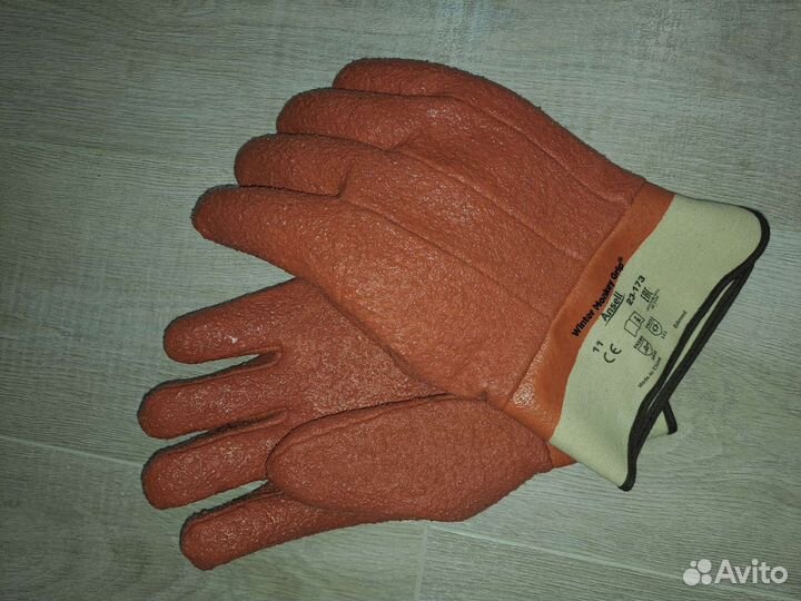 Перчатки зимние