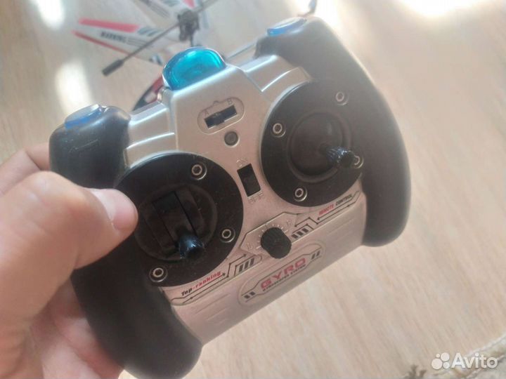 Радиоуправляемый вертолет