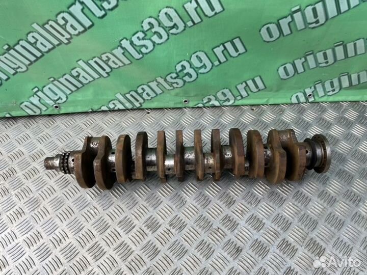 Коленвал Mercedes W123 M110 E28 1983