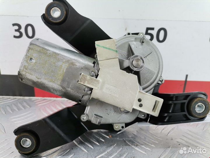 Моторчик заднего стеклоочистителя (дворника) Dacia