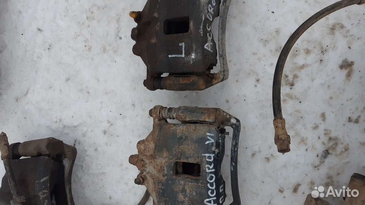 Суппорт Honda accord 6