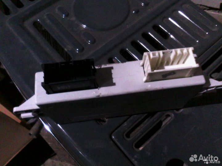 Блок управления люком BMW X5 e53 Х3 е83