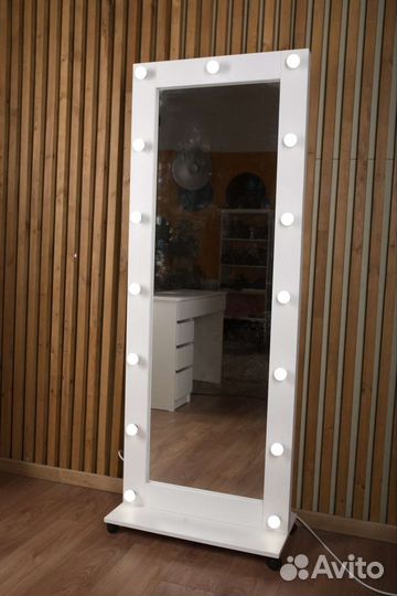 Гримерное зеркало Ростовое