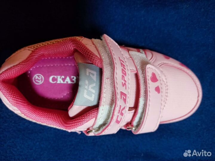Кроссовки для девочки 27 размер новые