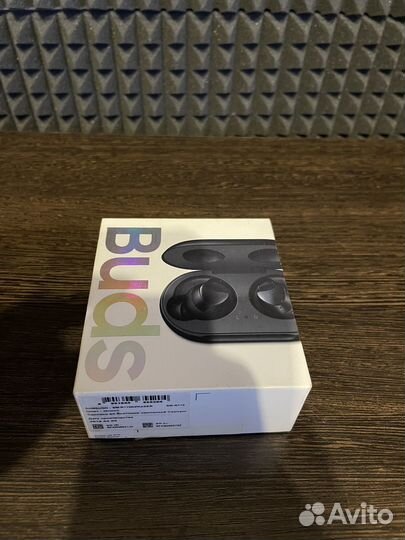 Наушники Samsung galaxy buds