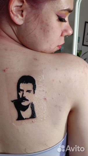 Модель на тату