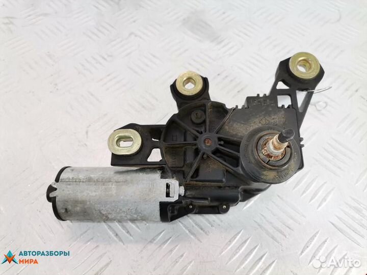 Моторчик заднего стеклоочистителя (дворника)