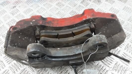 Суппорт тормозной передний правый audi Q7 (BAD02N7