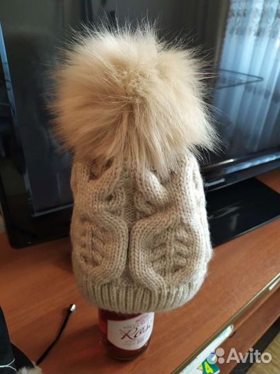 Шапка молодежная новая