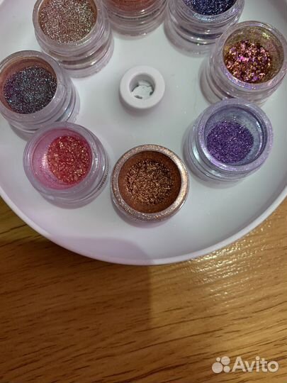 Рассыпчатые пигменты Tammy Tanuka и с WB