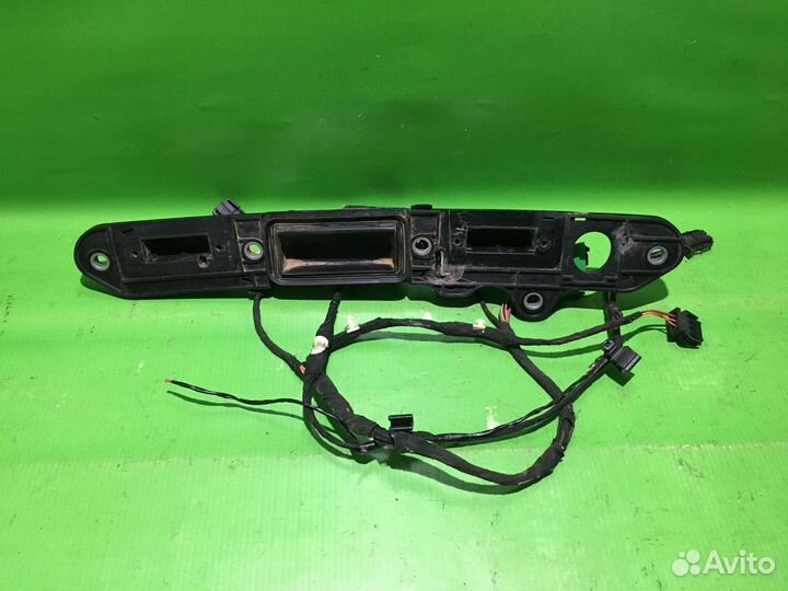 Кнопка крышки багажника VW Jetta 2006-2011