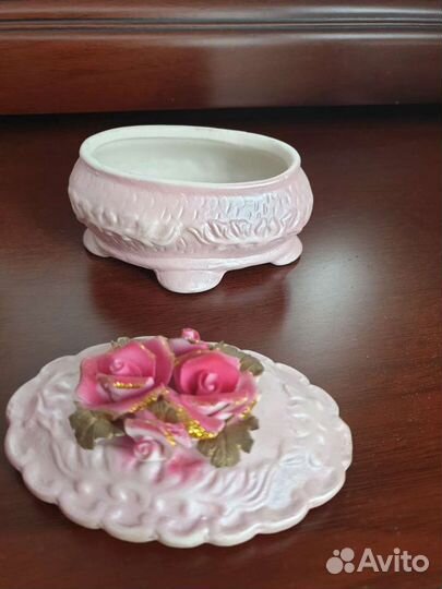 Миниатюрные шкатулочки, изящные рюмочки