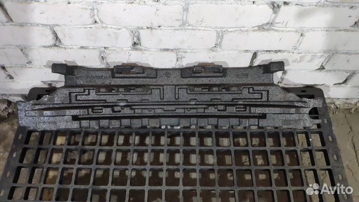 Наполнитель переднего бампера от Ford S-MAX 2006